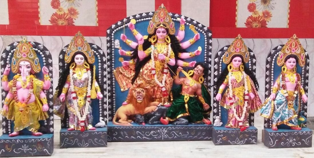 Broken tradition from Corona, this time installed the same idol of Maa Durga