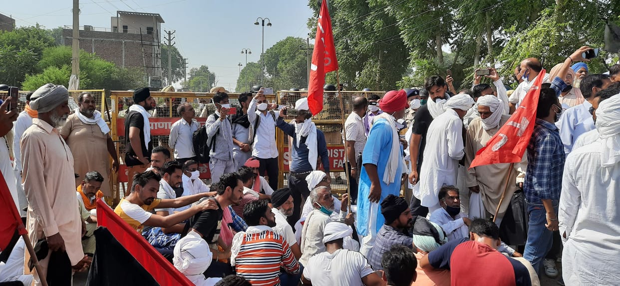 BJP Tractor Yatra runing only 7 KM
