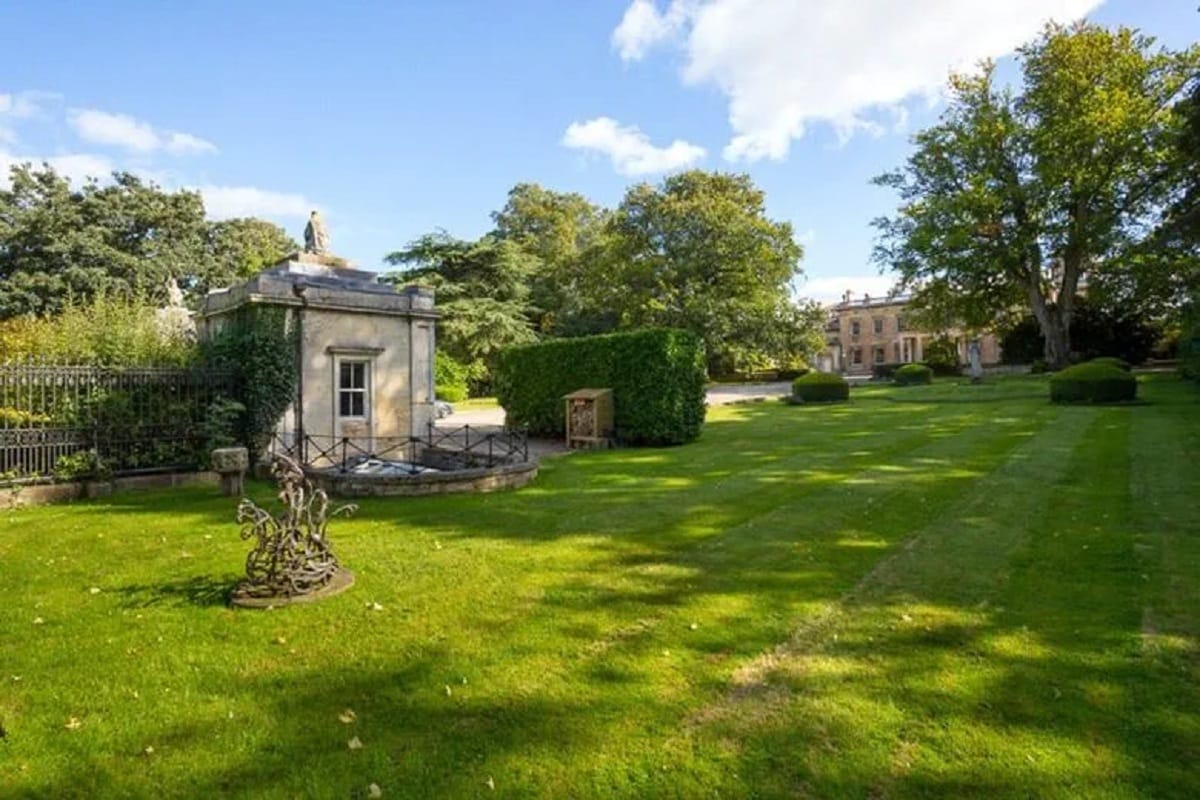 property believed to be the smallest detached house in Britain built at the entrance to Grimston Park