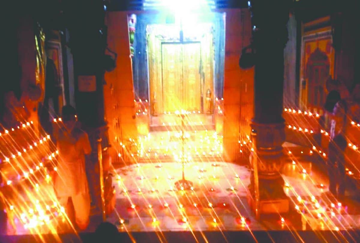 deepawali celebration in dwarkadhish temple mathura