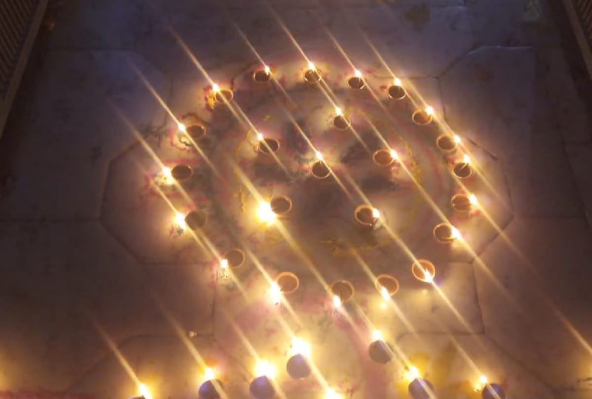 deepawali celebration in dwarkadhish temple mathura