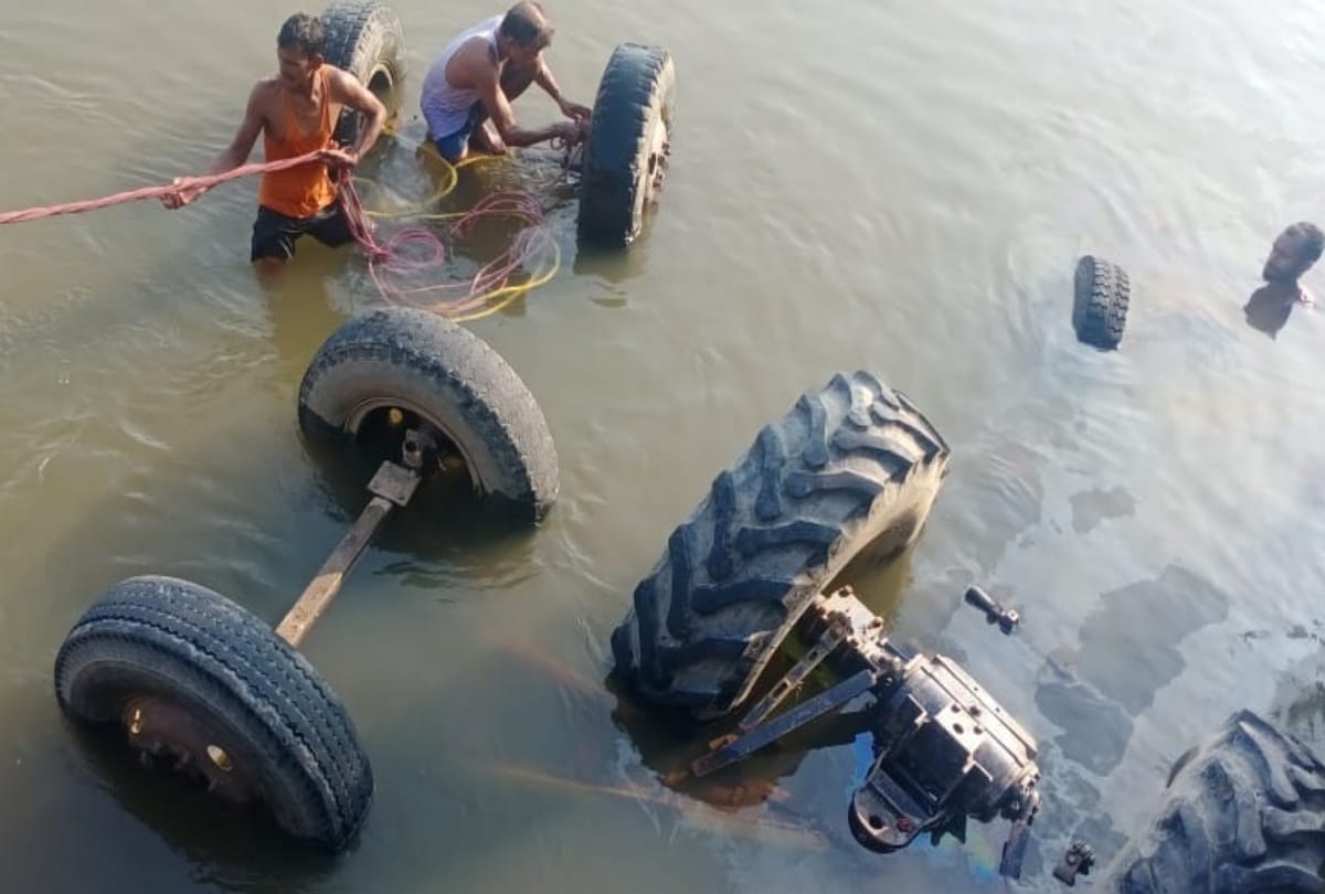 Uncontrolled tractor trolley overturns in canal two dead in Deoria