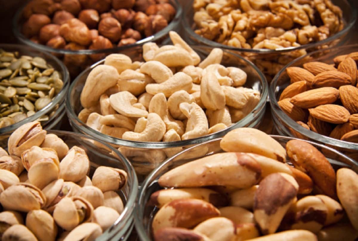 health benefits of dry fruits, almond walnut and cashew benefits