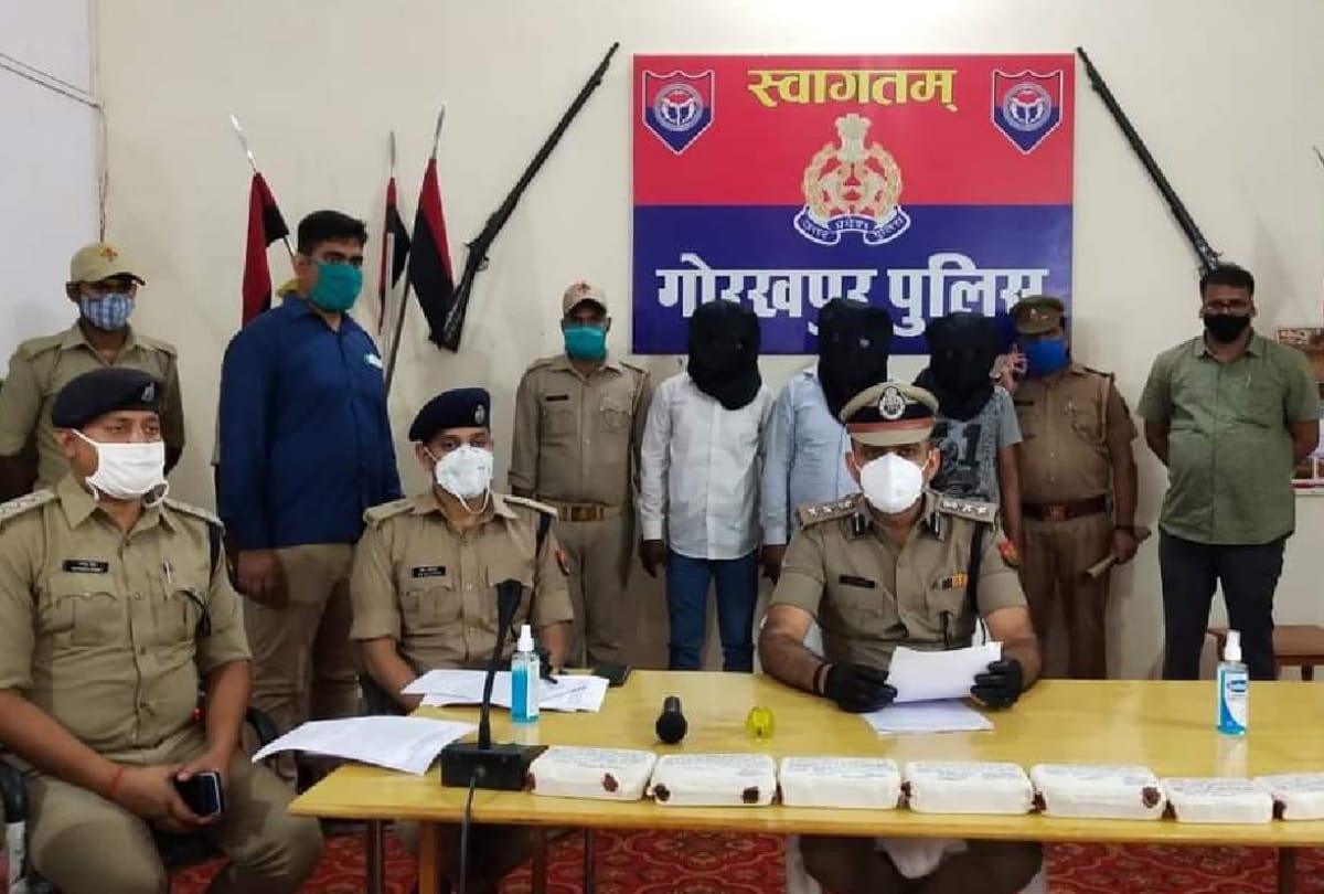 Poisoning gang busted, three arrested
