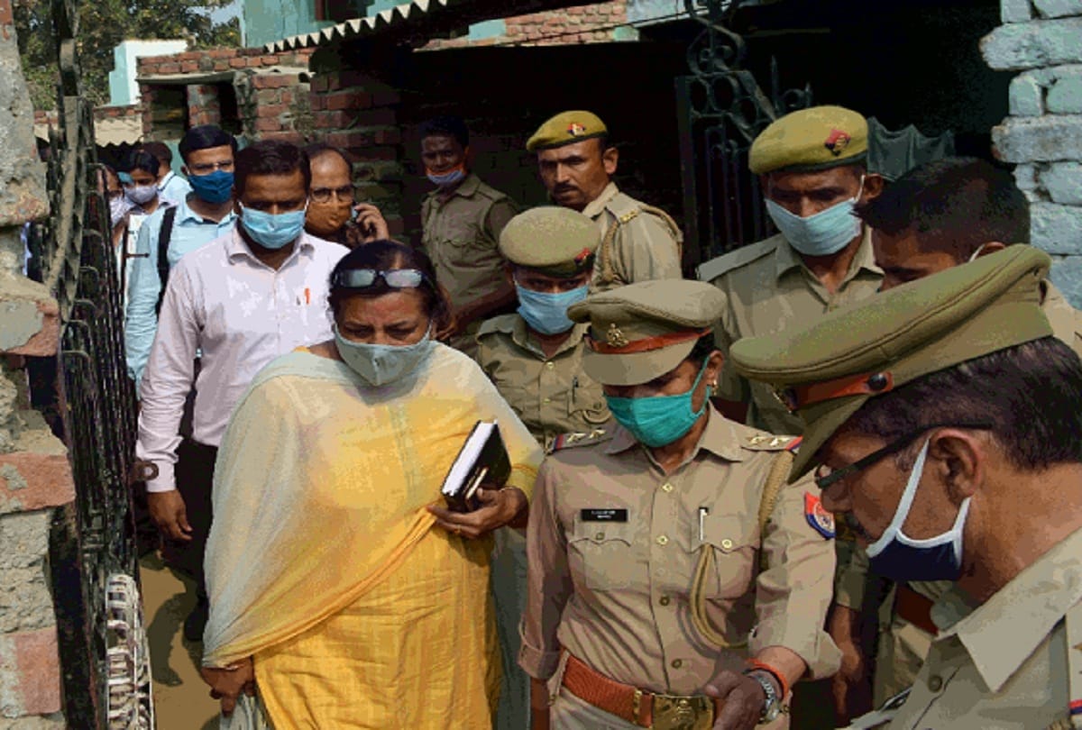 Hathras Rape Case Victim News CBI asks family members Which clothes accused wore on that day