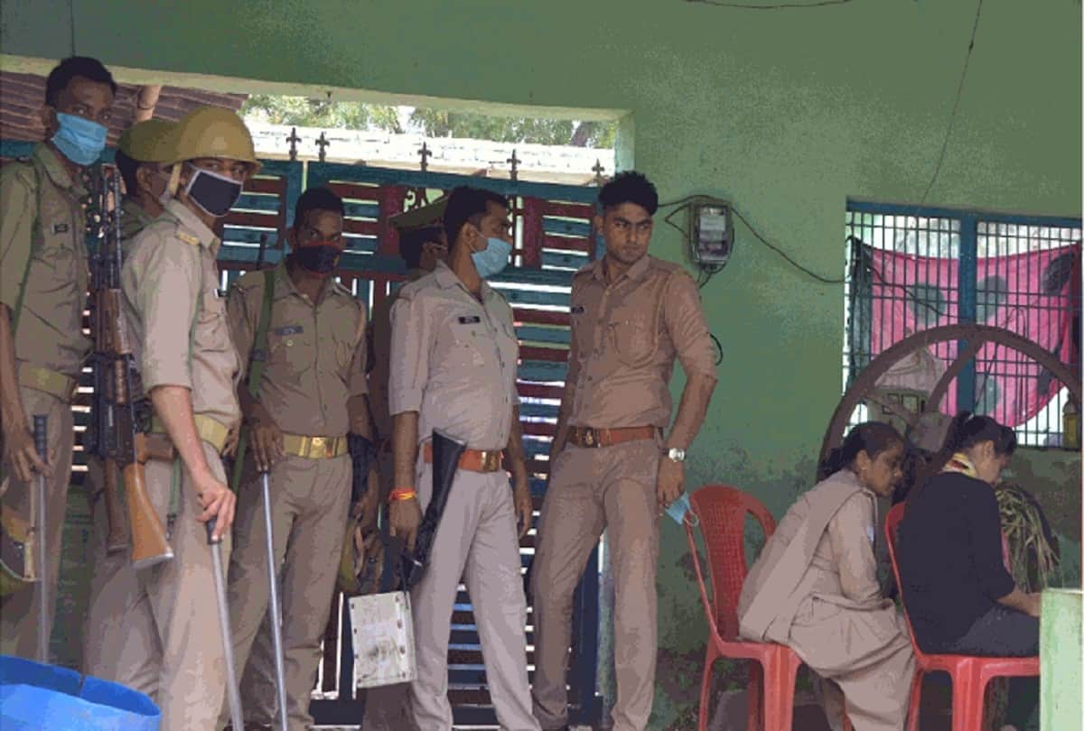 hathras gang rape case CBI asked question of father of one accused Important evidence gathered from scene