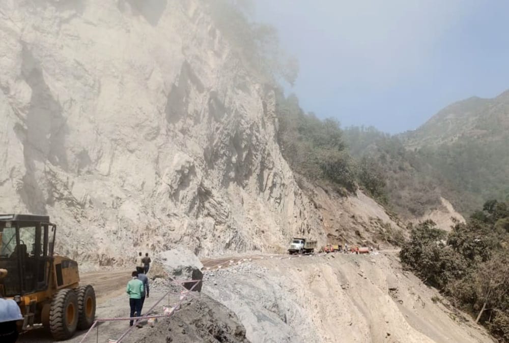 Rishikesh Badrinath Highway open after Six Month in Totaghati, Photos