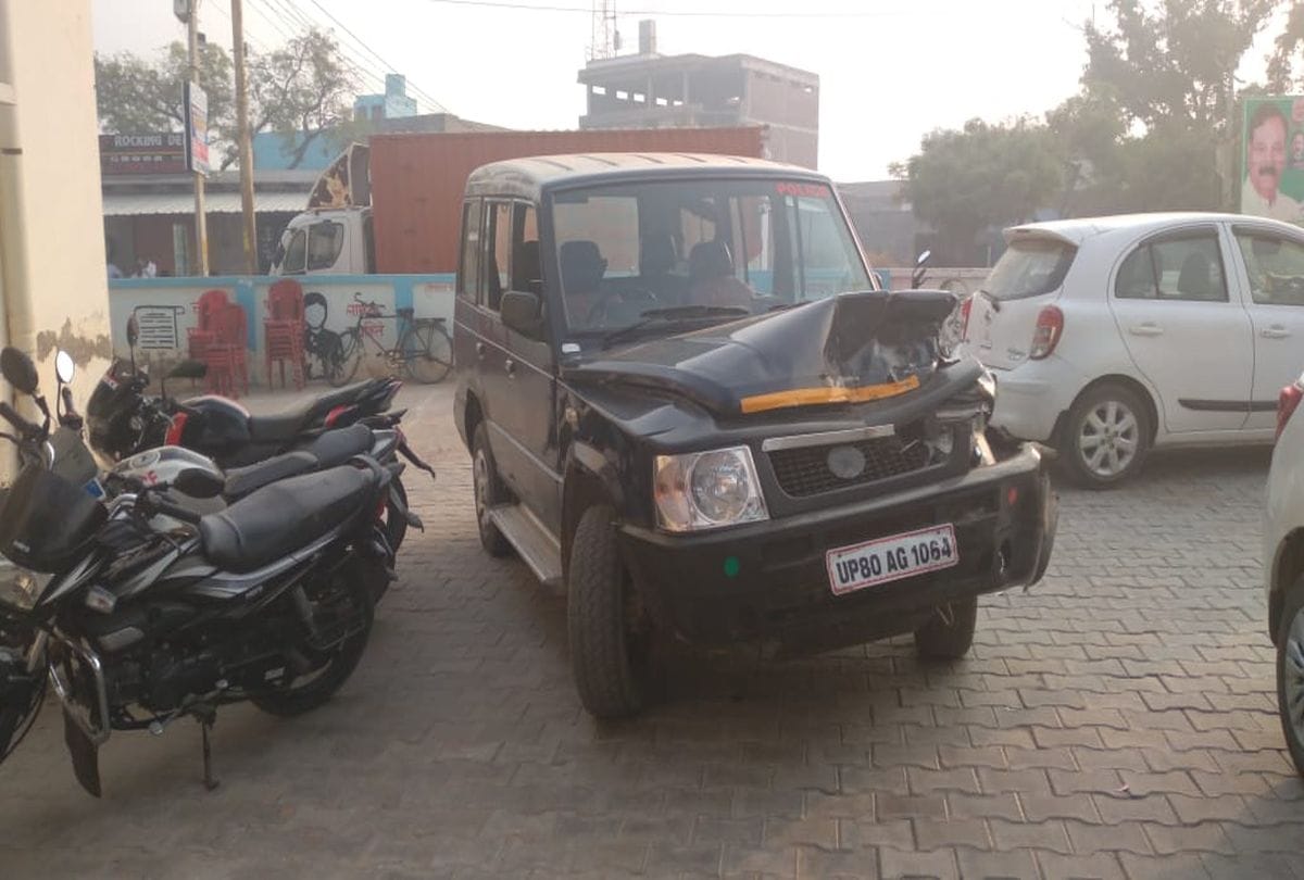 Encounter Between Cattle Smuggler And Agra Police Miscreants Hits Police Vehicle