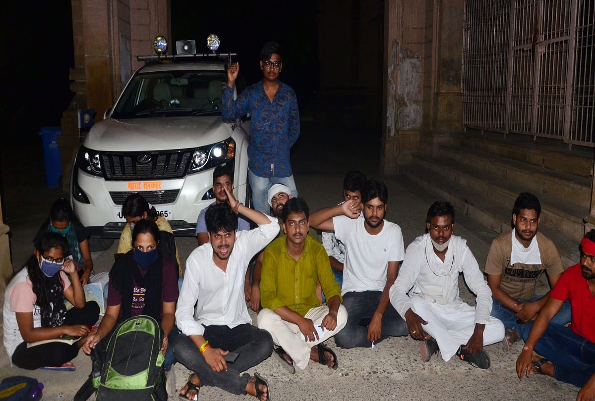 Late night commotion for Allahabad University University Girls hostel, eight students arrested