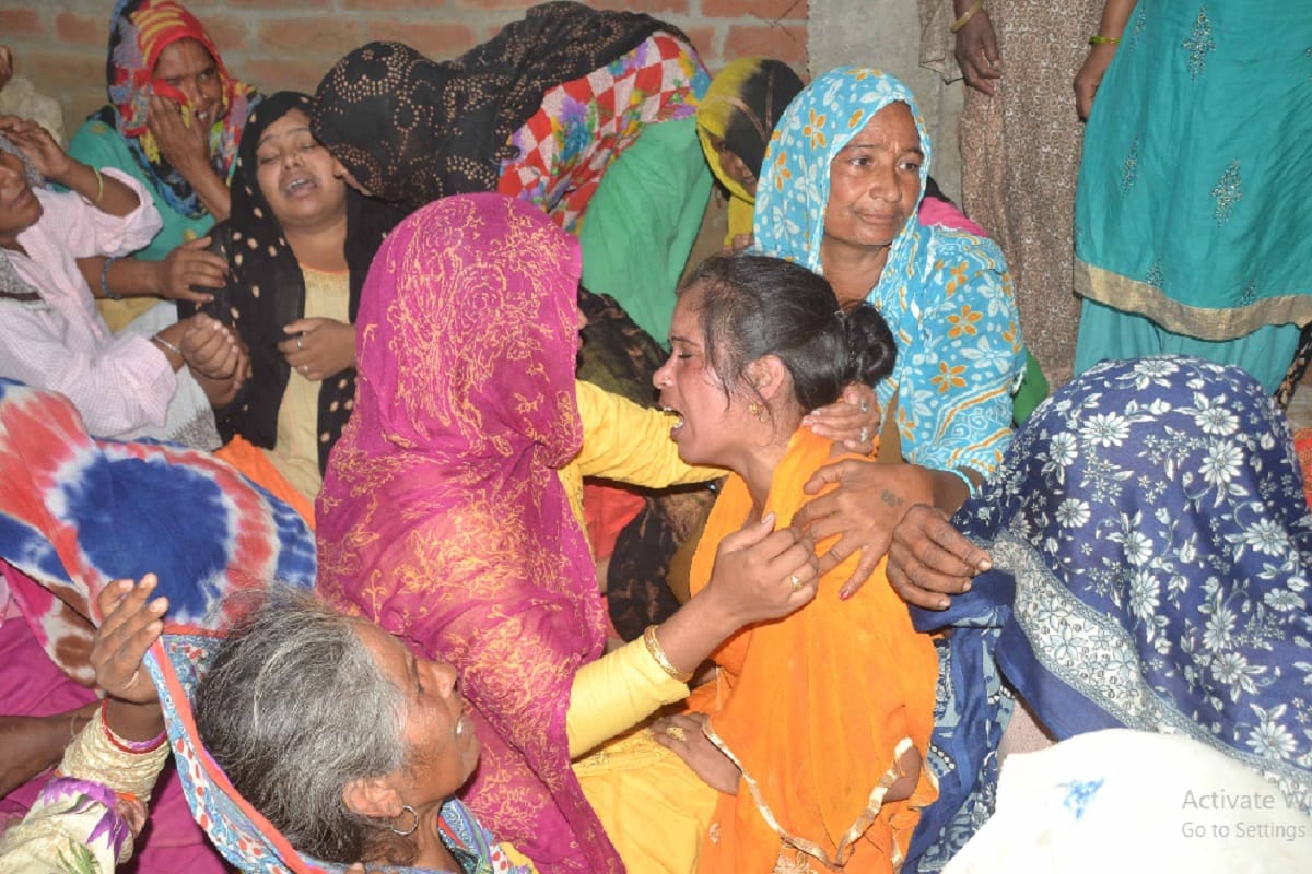 Three youths were cremated in a village in Shamli after death in a road accident