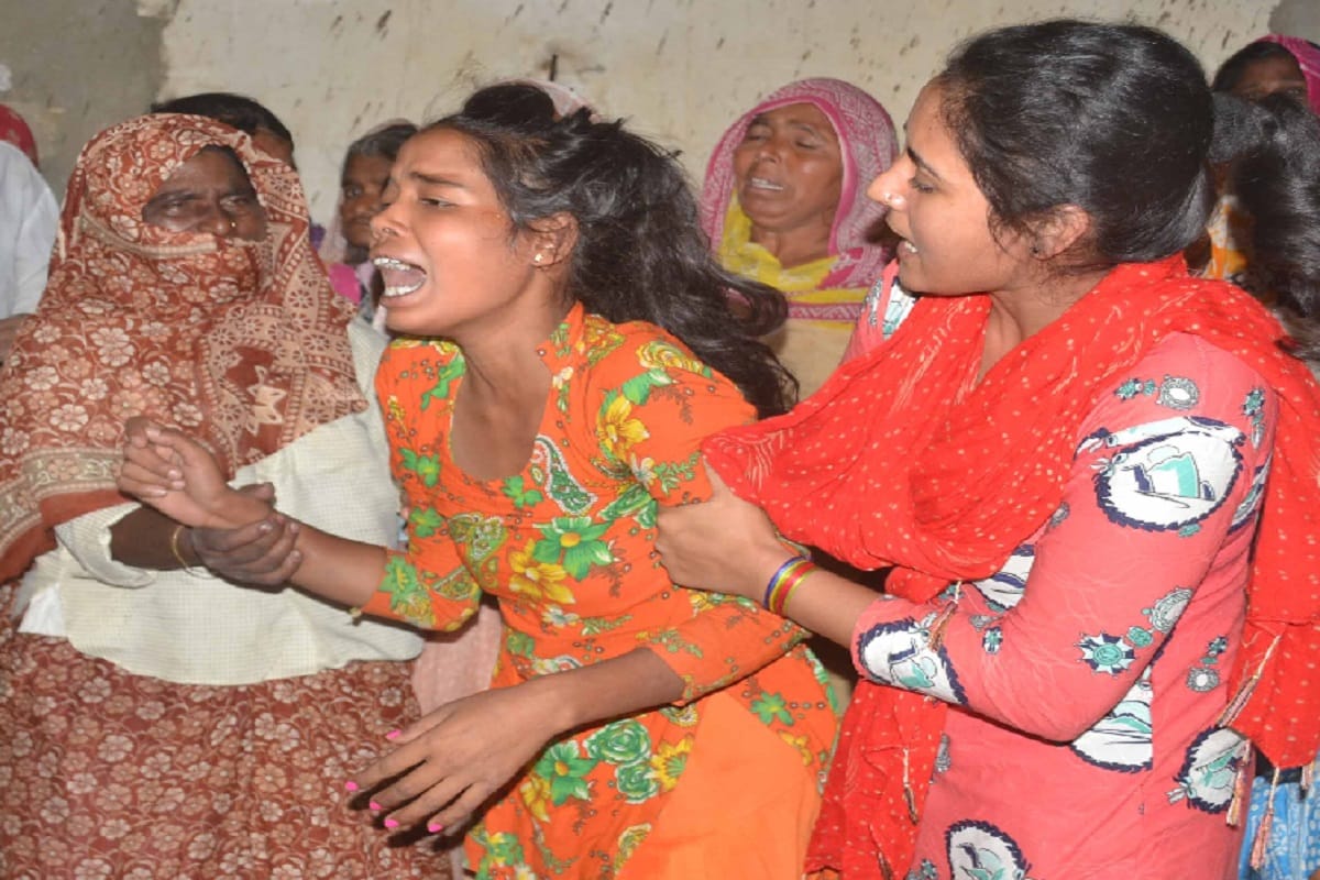 Three youths were cremated in a village in Shamli after death in a road accident