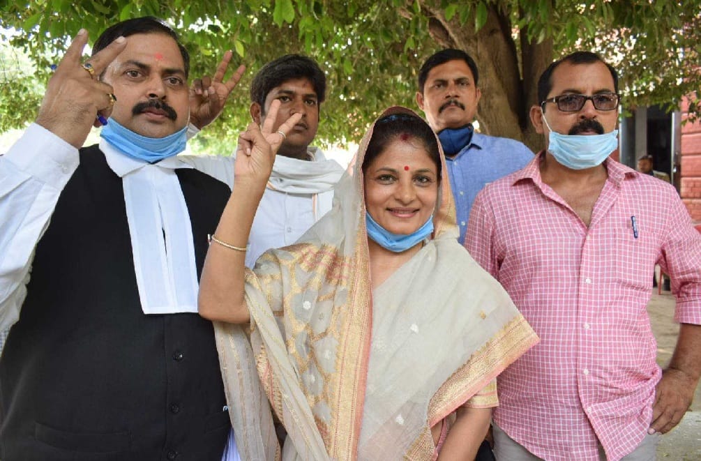 Srikala Singh wife of Dhananjay Singh filed nomination for Malhani assembly seat Jaunpur