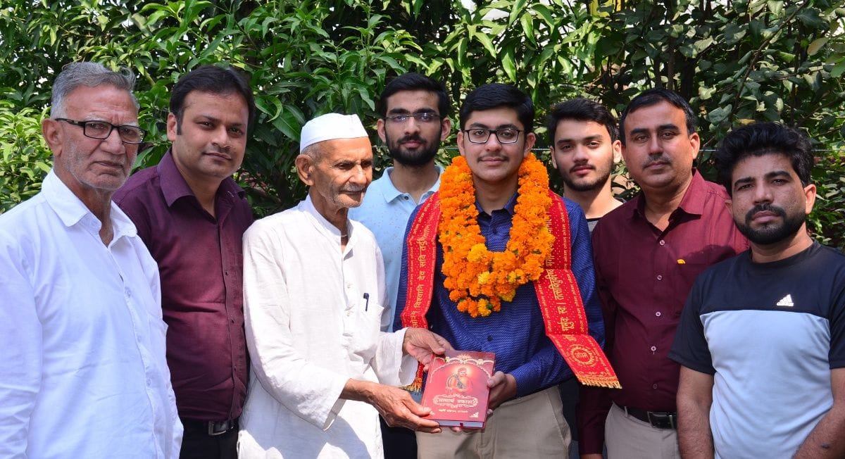 Topper special Rathi honored