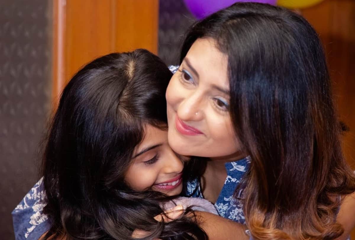 Mothers day 2023 tv actress who are single mother Urvashi Dholakia Shweta Tiwari Juhi Parmar Chahatt Khanna