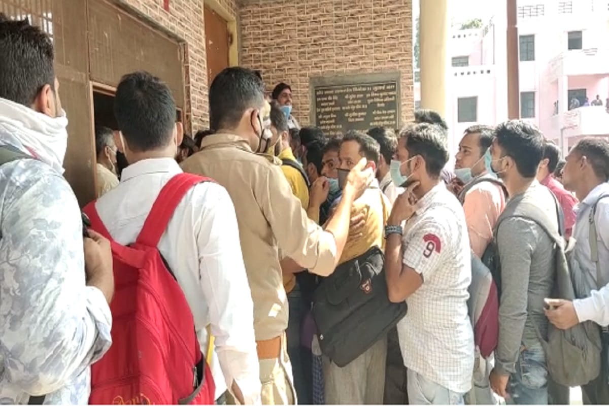 Social distancing was not followed at the CMO office in Bijnor