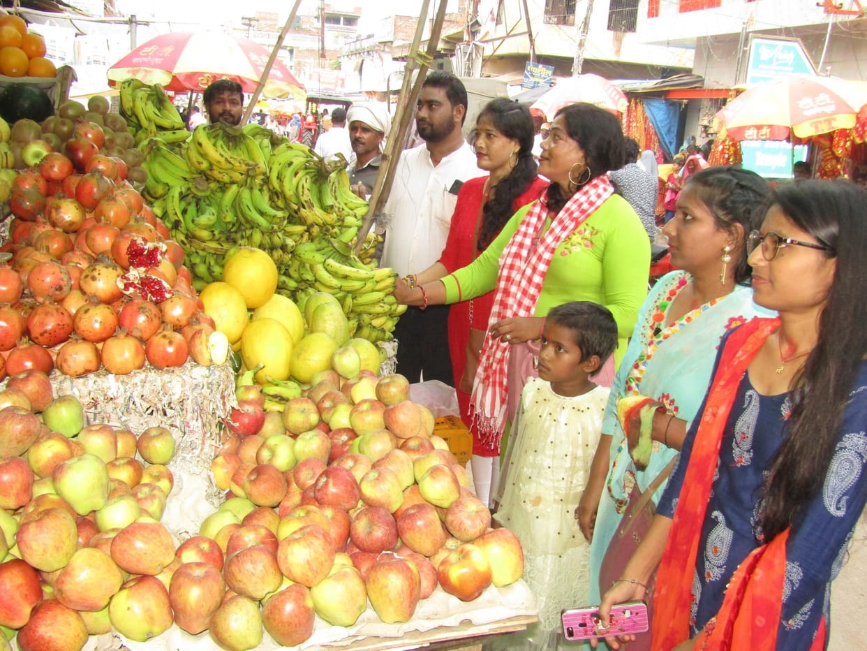 Expect fruit business to be good in festive season in Sonbhadra