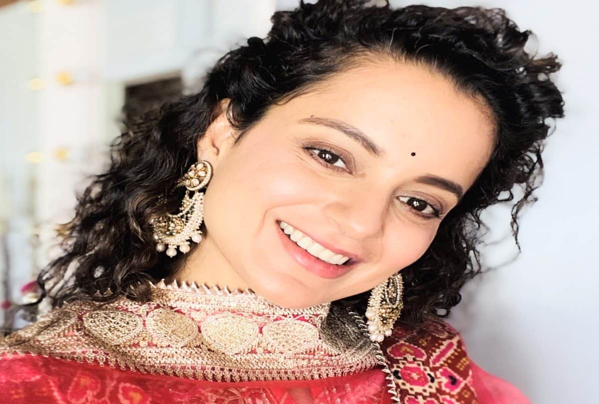 Kangana ranaut red and pastel blue lehenga to silk saree in her cousin's wedding