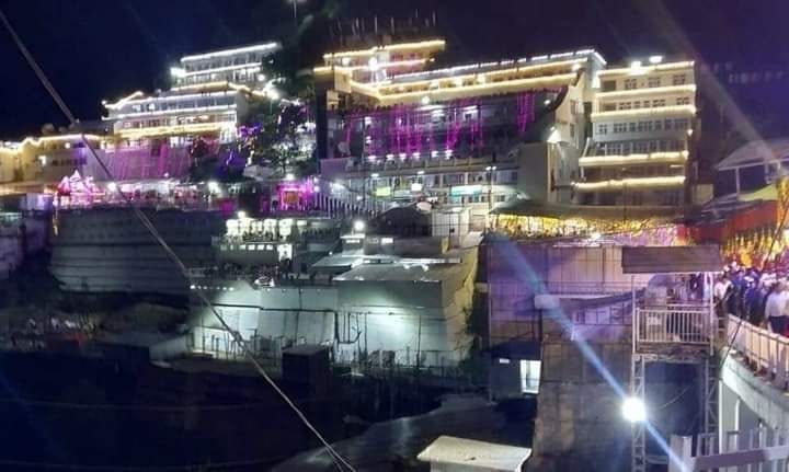 One and a half lakh devotees reached the court of Maa Vaishno in the first six days of the new year.