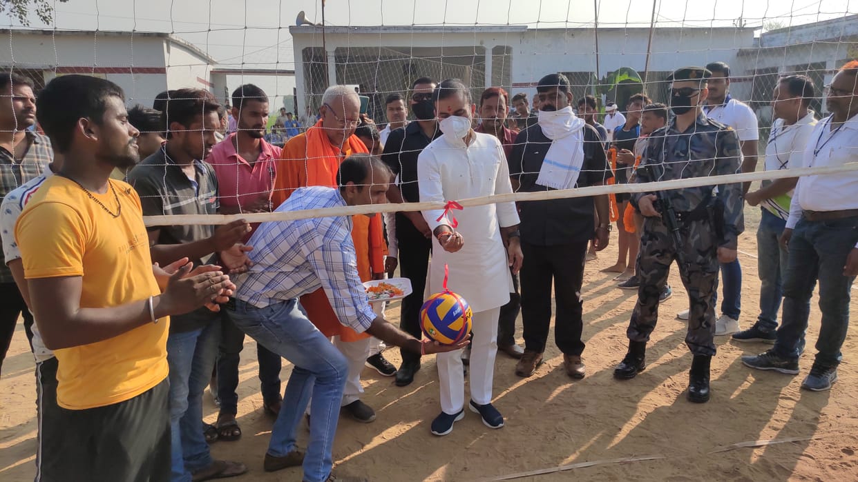 Parewa won the inaugural match of the volleyball competition
