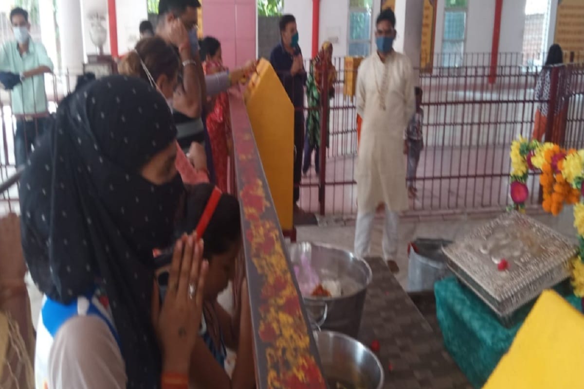 Navratri 2020: Devotees have worshiped in temples at today