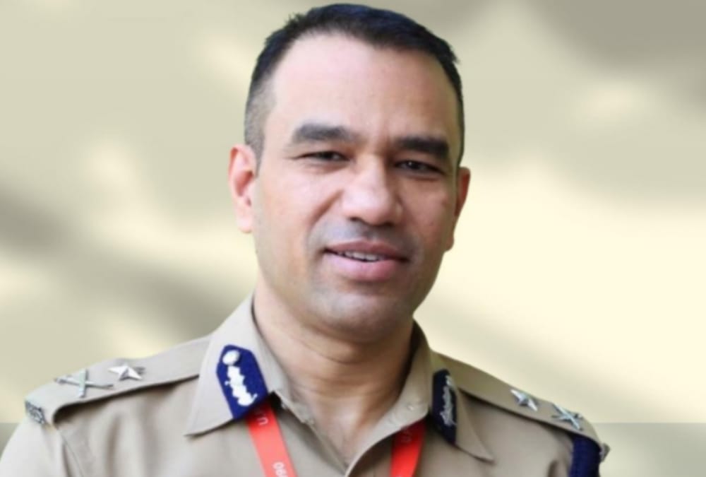 UP: Four IPS transferred, Navneet Sekera sent to the post of ADG PTS Unnao