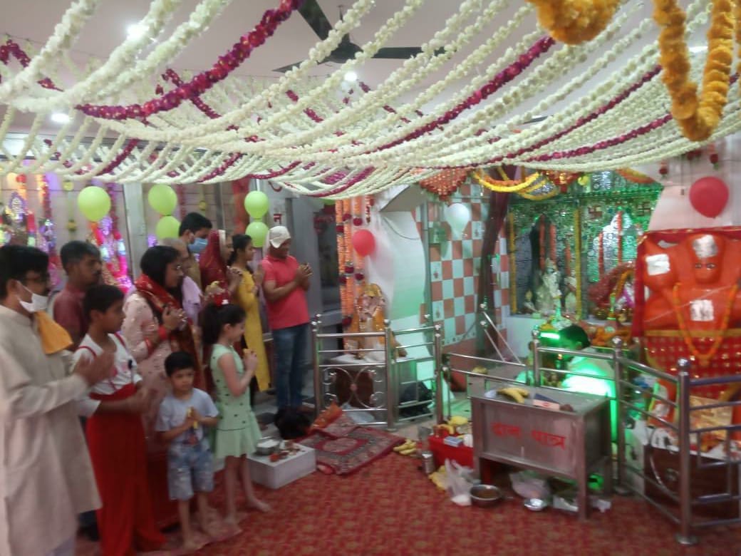 Shardiya Navratri 2020: huge rush in temple on first navratri