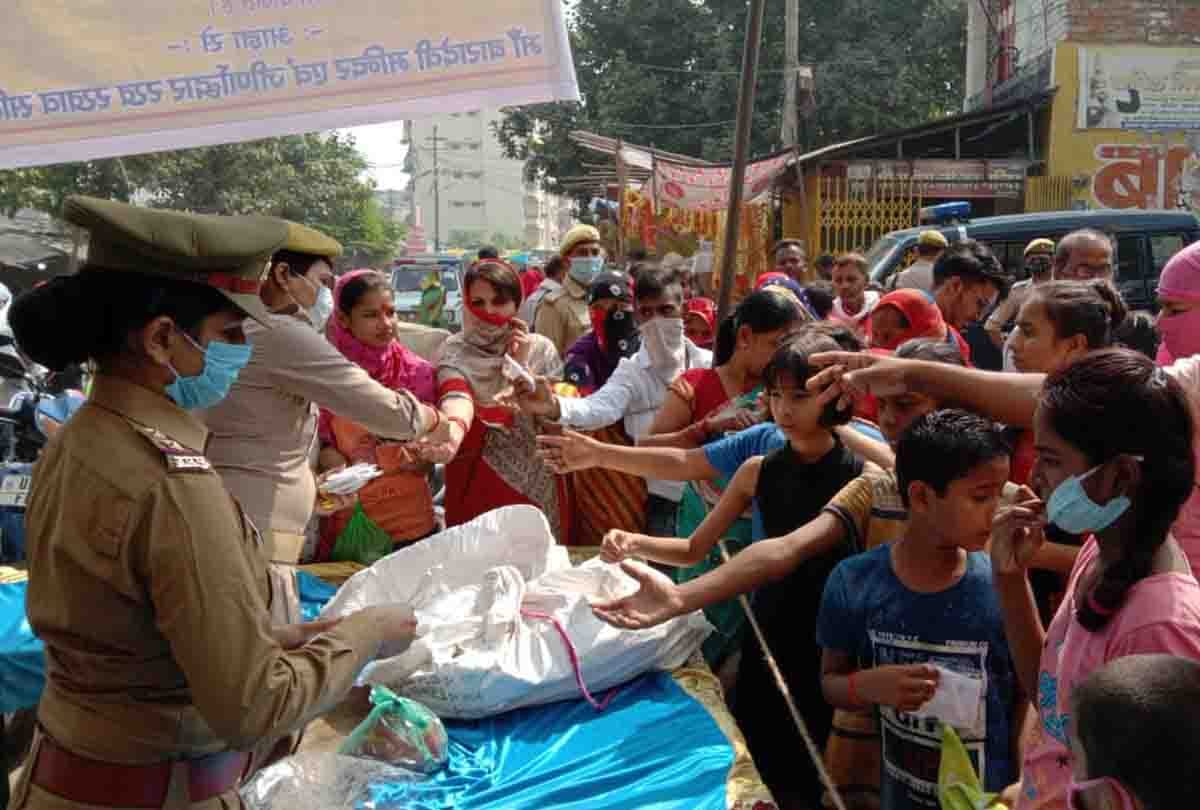 Navratri 2020: Devotees worshiped in temples first day of navratri