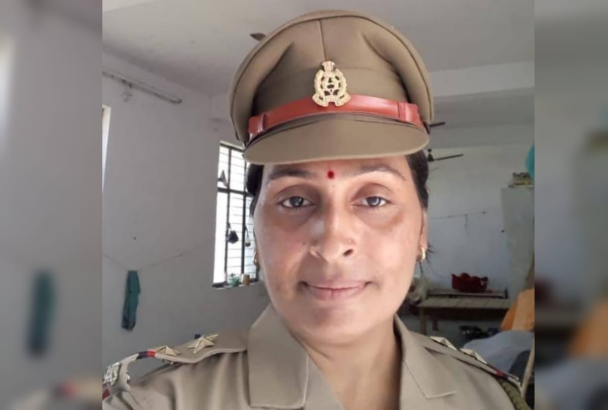 special story of Women Police worker SI Pratibha singh sant kabir nagar
