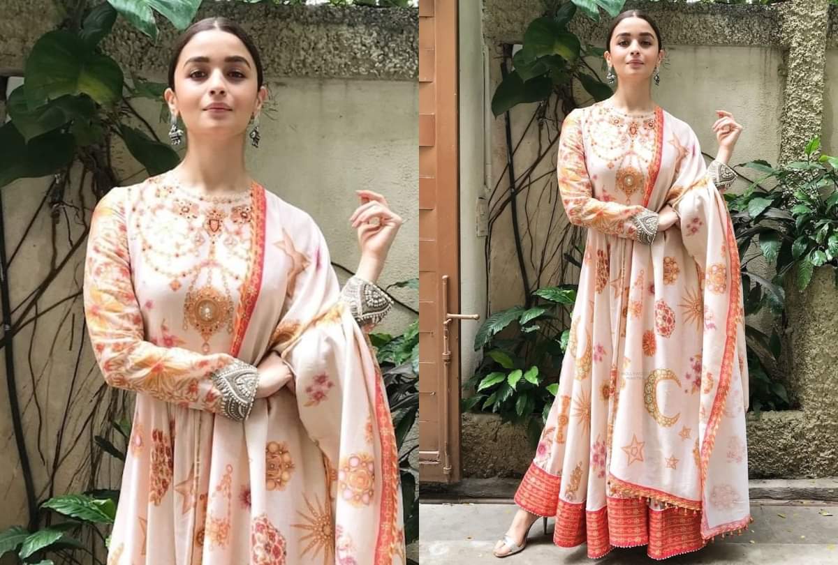 Karwa Chauth 2021 dress best women dress for karwa chauth