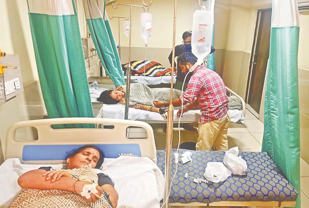 Roorkee Latest News:  More then 100 people Admitted in Hospital after eating Kuttu flour, Photos