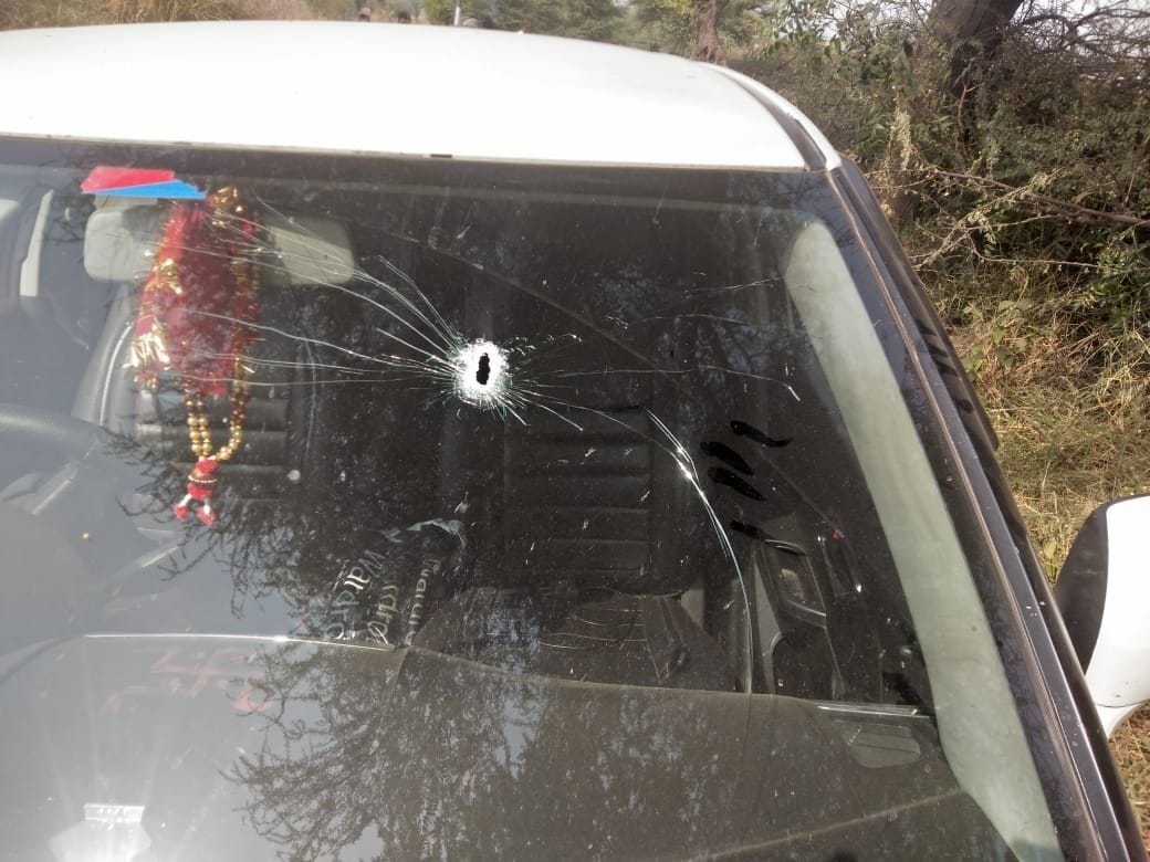 Bolero-ridden youth firing on father and uncle in search of girl