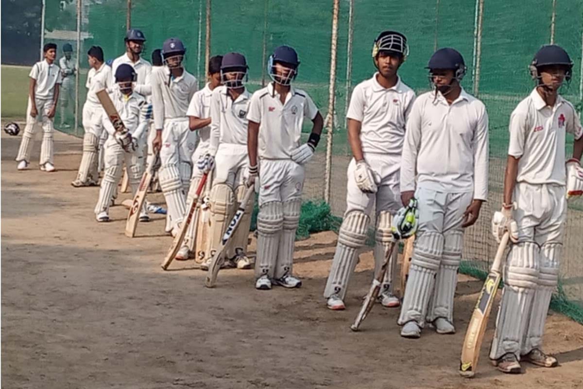 Cricket trials: 128 players participated in the under-14 cricket trials at Bhamashah Park in meerut