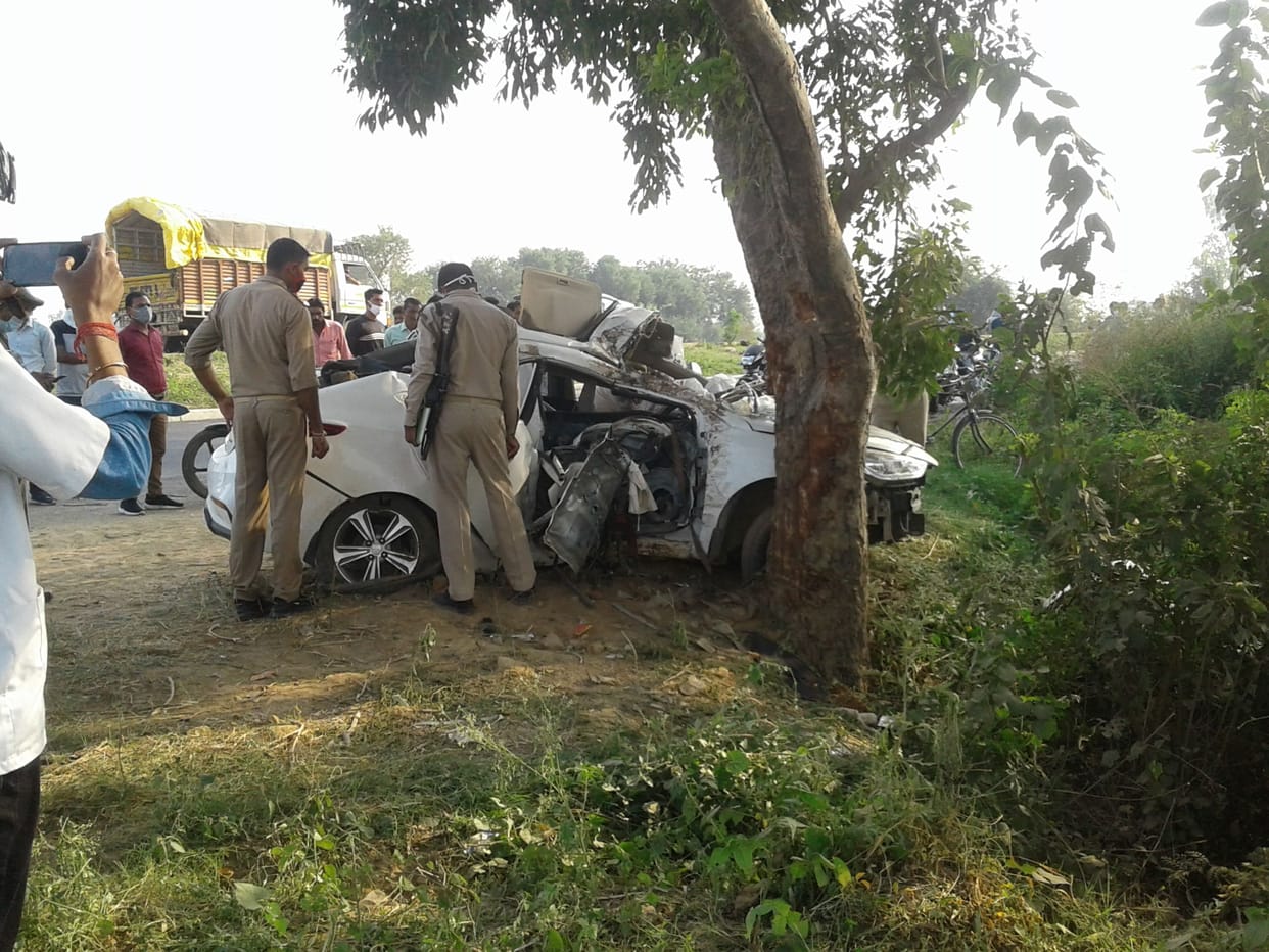 Two youths killed, two injured in an accident on the highway