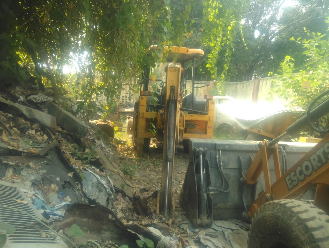 Vehicles standing for repair, junk, bought two million new ones