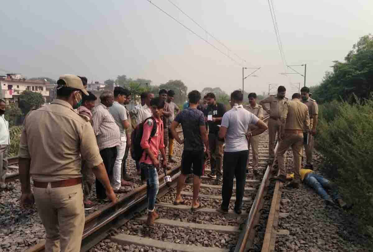 Kanpur: Two youths died after being hit by train on Jhansi railway line