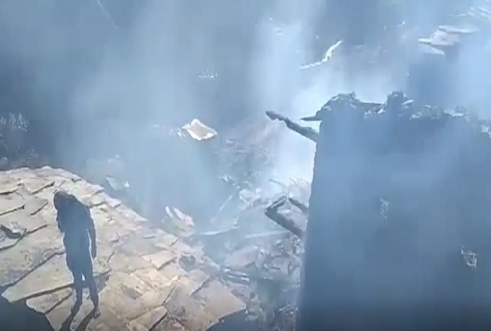 Uttarakhand: Fire Destroys Chamoli District Five House Due to High tension Line Short Circuit, Photos