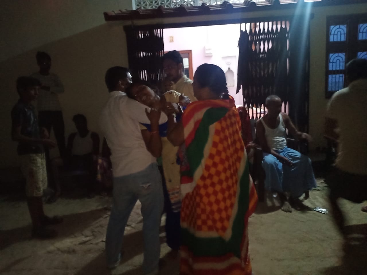 Contractor shot dead in Ghazipur accused tell himself as close to prominent leaders