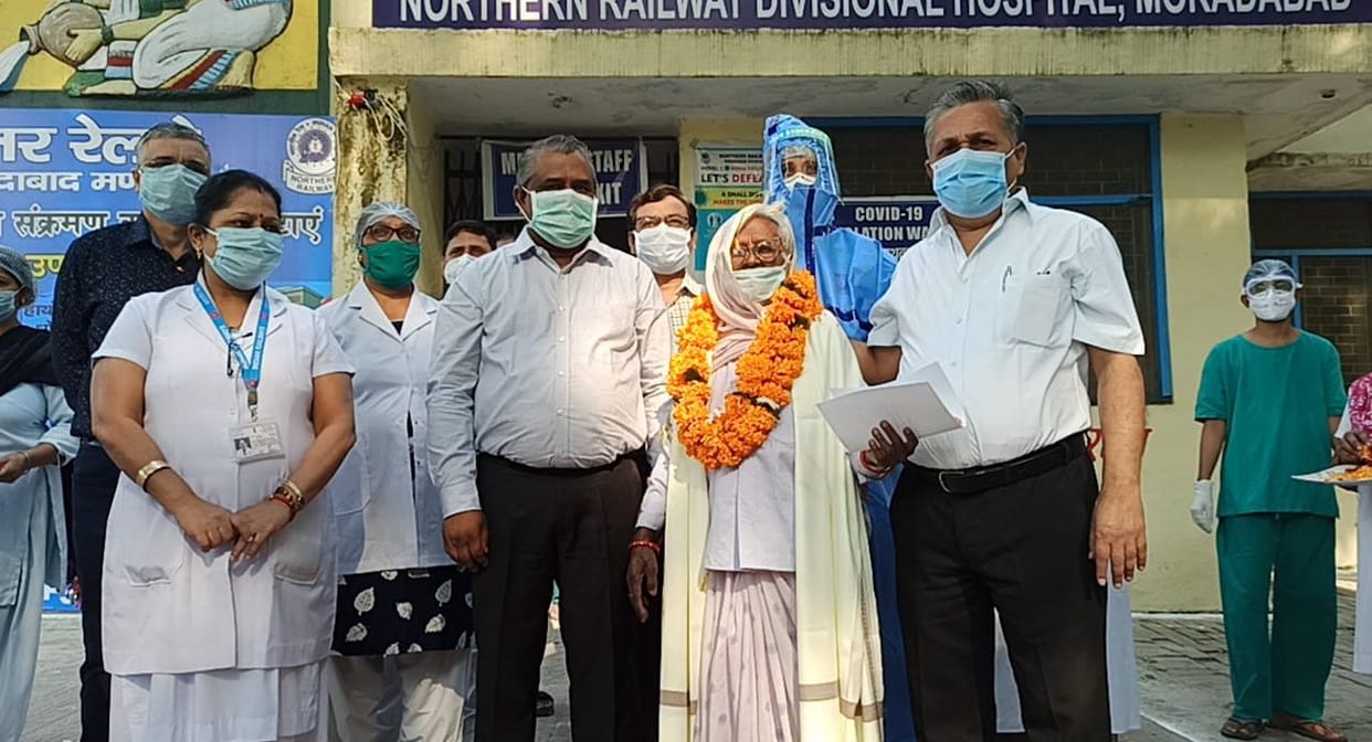 100 years old woman defeated corona