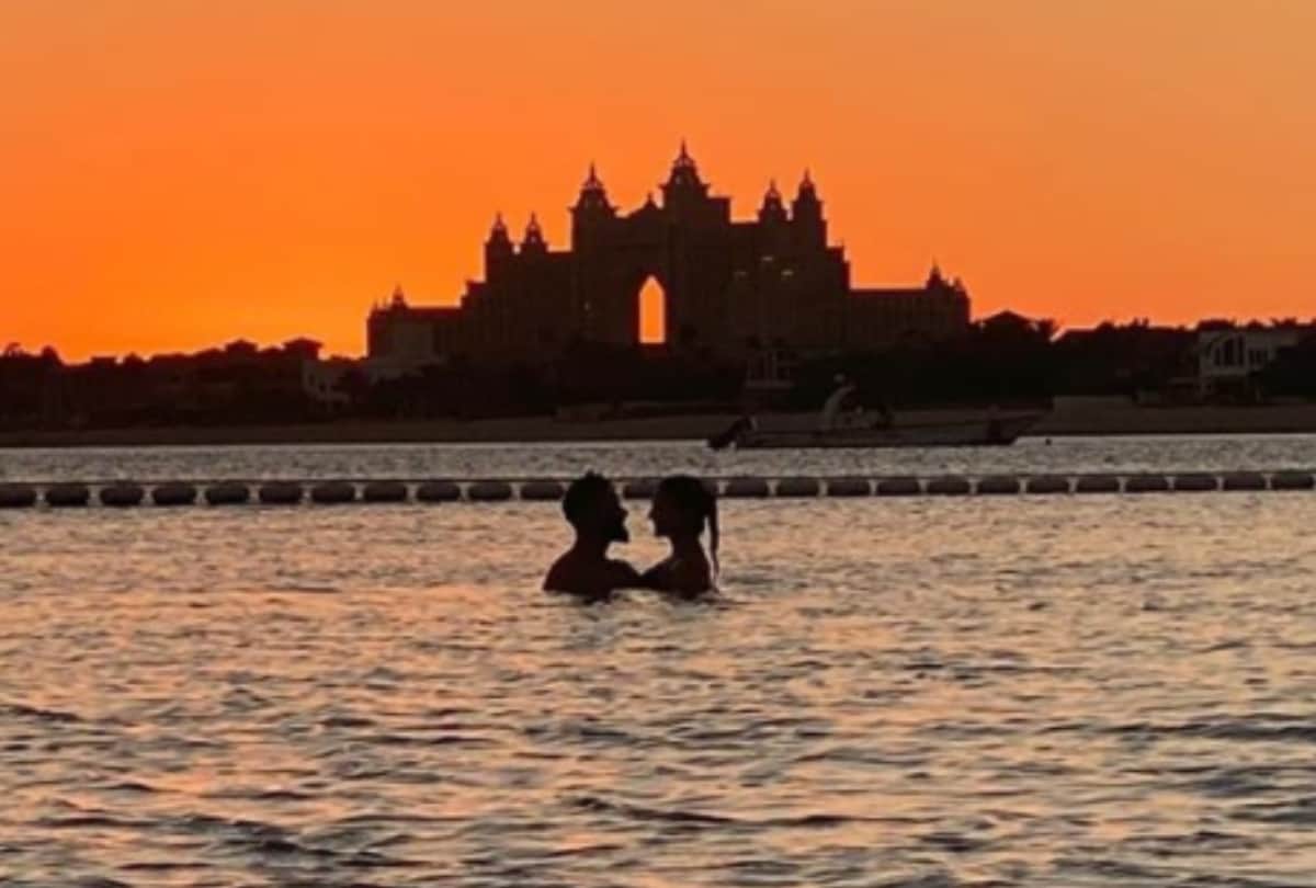 Virat kohli share photo with anushka sharma romantic pose