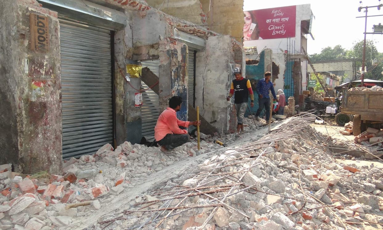 Cube run on shops on fourth day, many shops broken