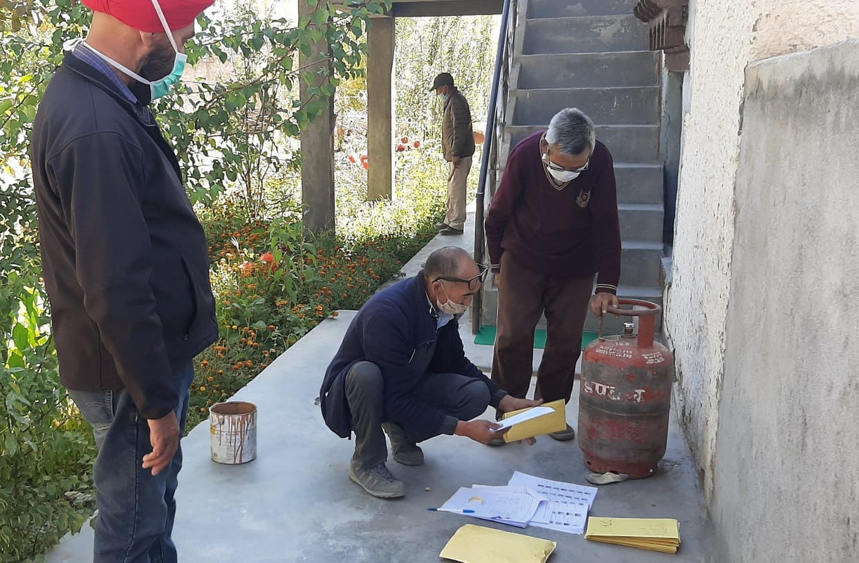 Corona victims voted in Leh council election