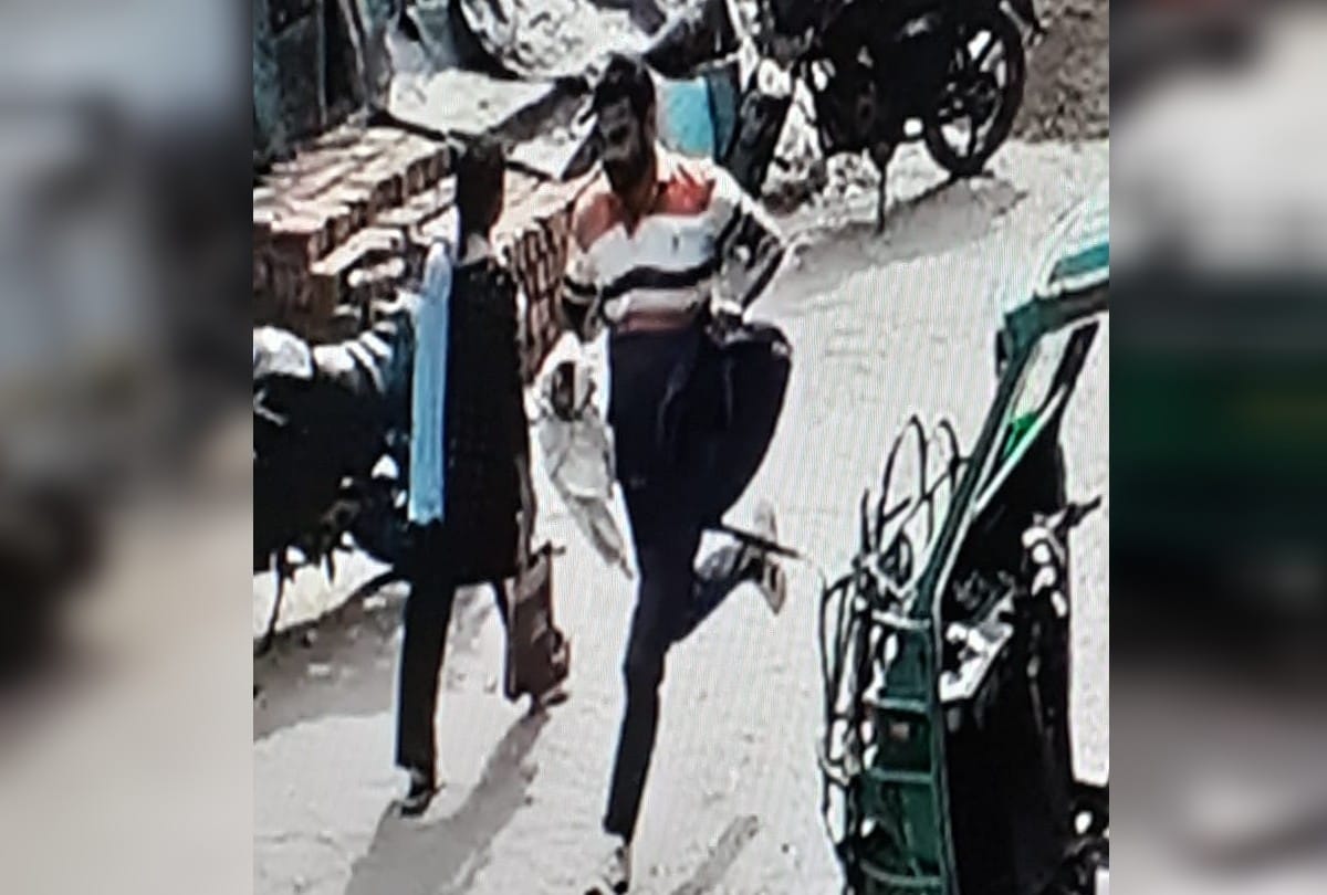 murder and loot case accused friend arrested in agra