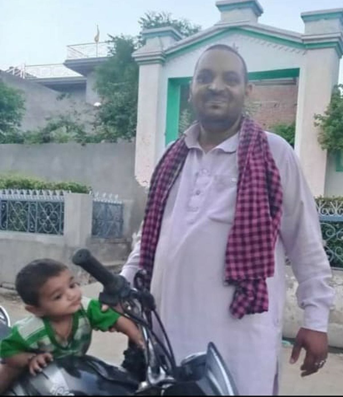 Cousin also dies due to heart attack during last rites of animal trader