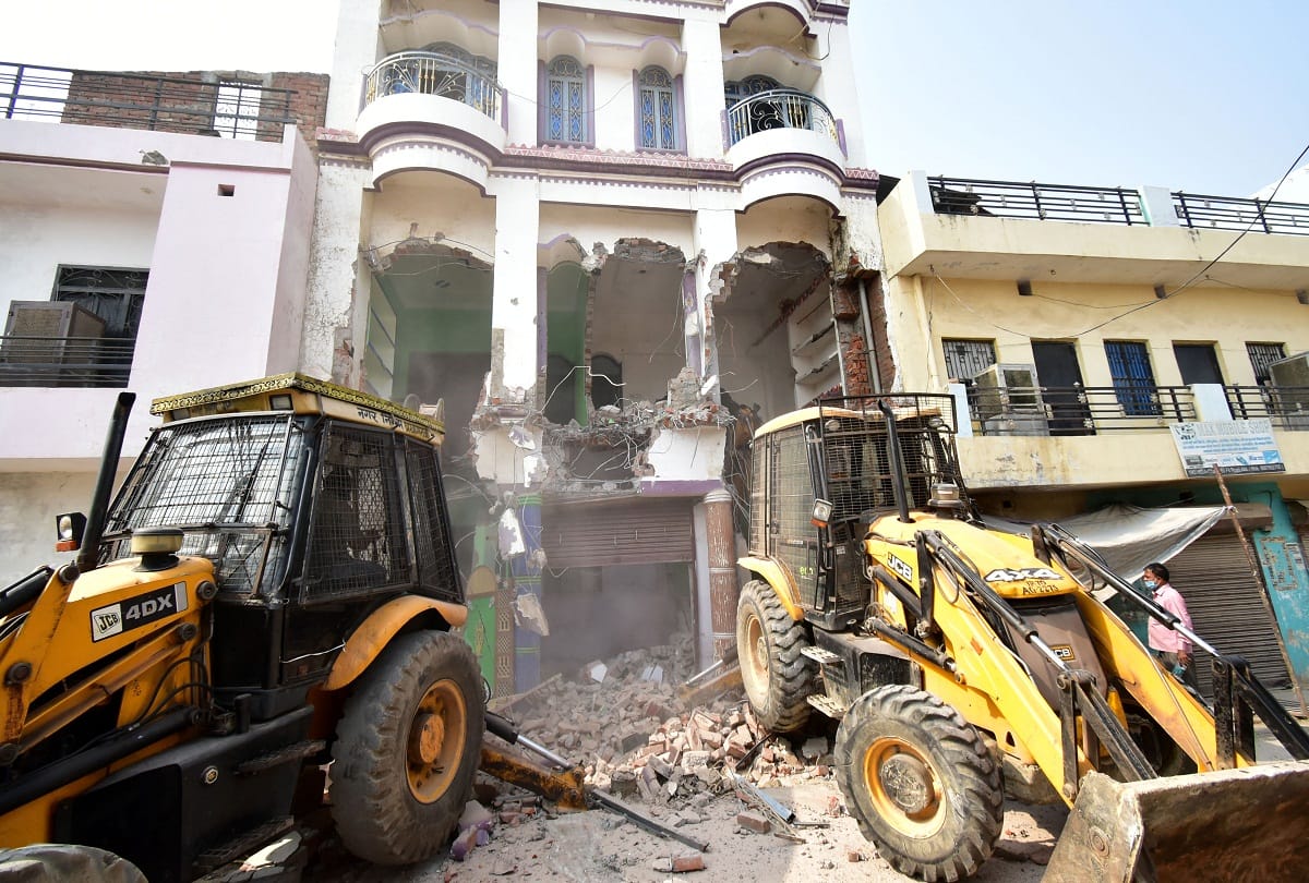 Zulfikar Tota house PDA burnt the flag, most close to former MP Ateeq Ahmed