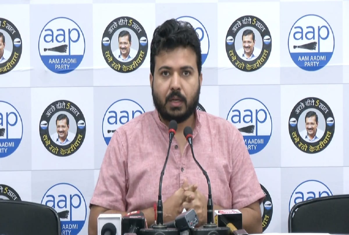 Aam Aadmi Party will organize a symbolic demonstration against MCD by burning Ravana of garbage