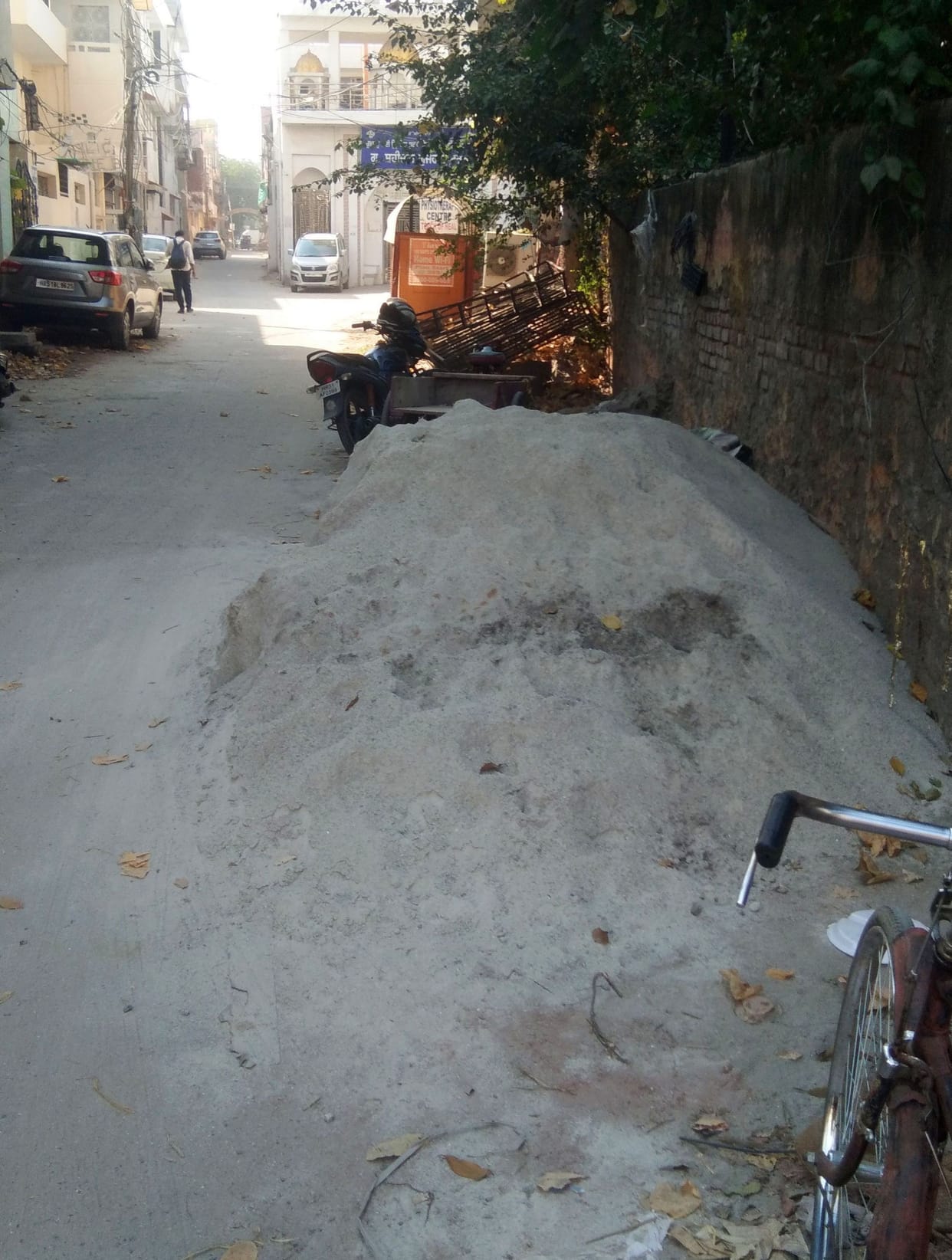Dust is also increasing air pollution