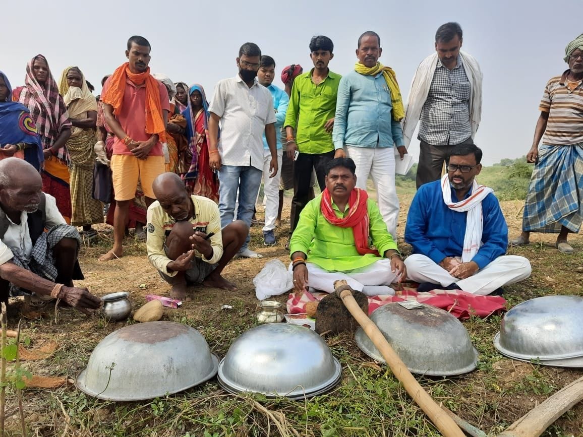 Obra MLA laid the foundation stone for the road