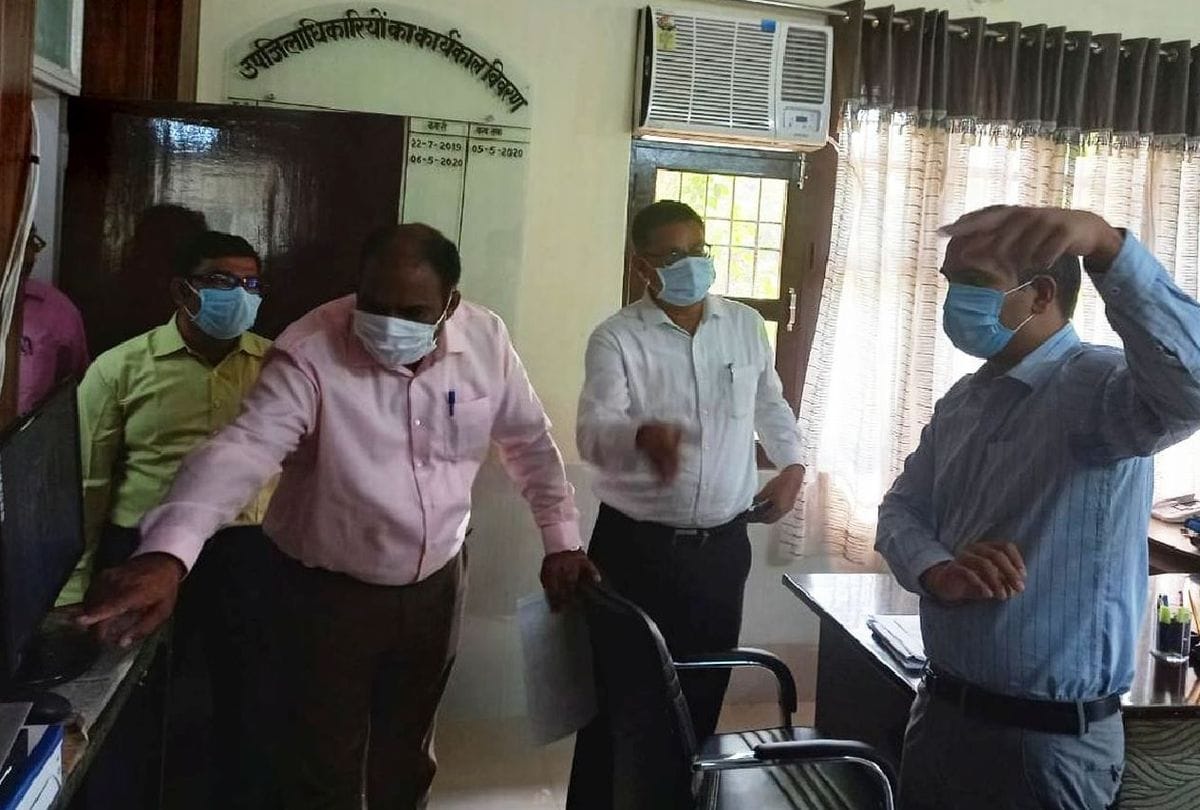 Tundla by-election Voters will not be able to vote without gloves due to coronavirus