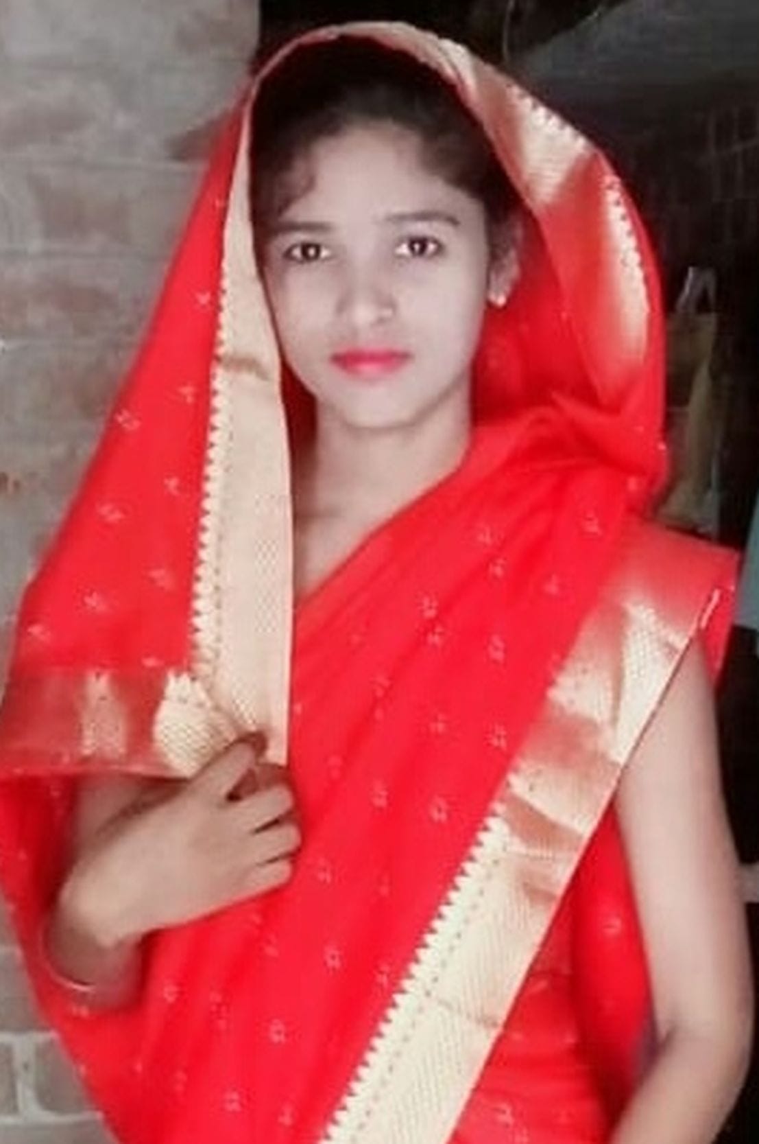 lady committed suicide in fatehpur