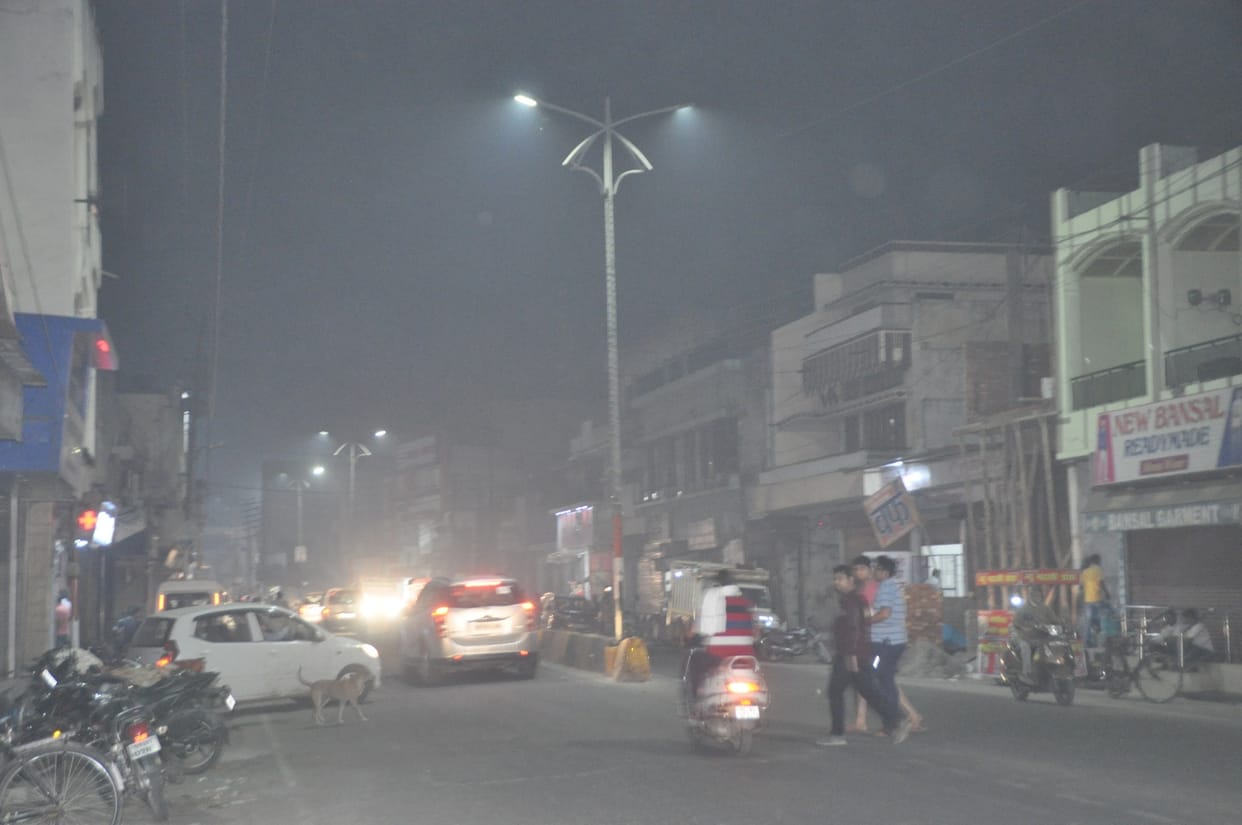 Eye irritation due to pollution, trouble in breathing